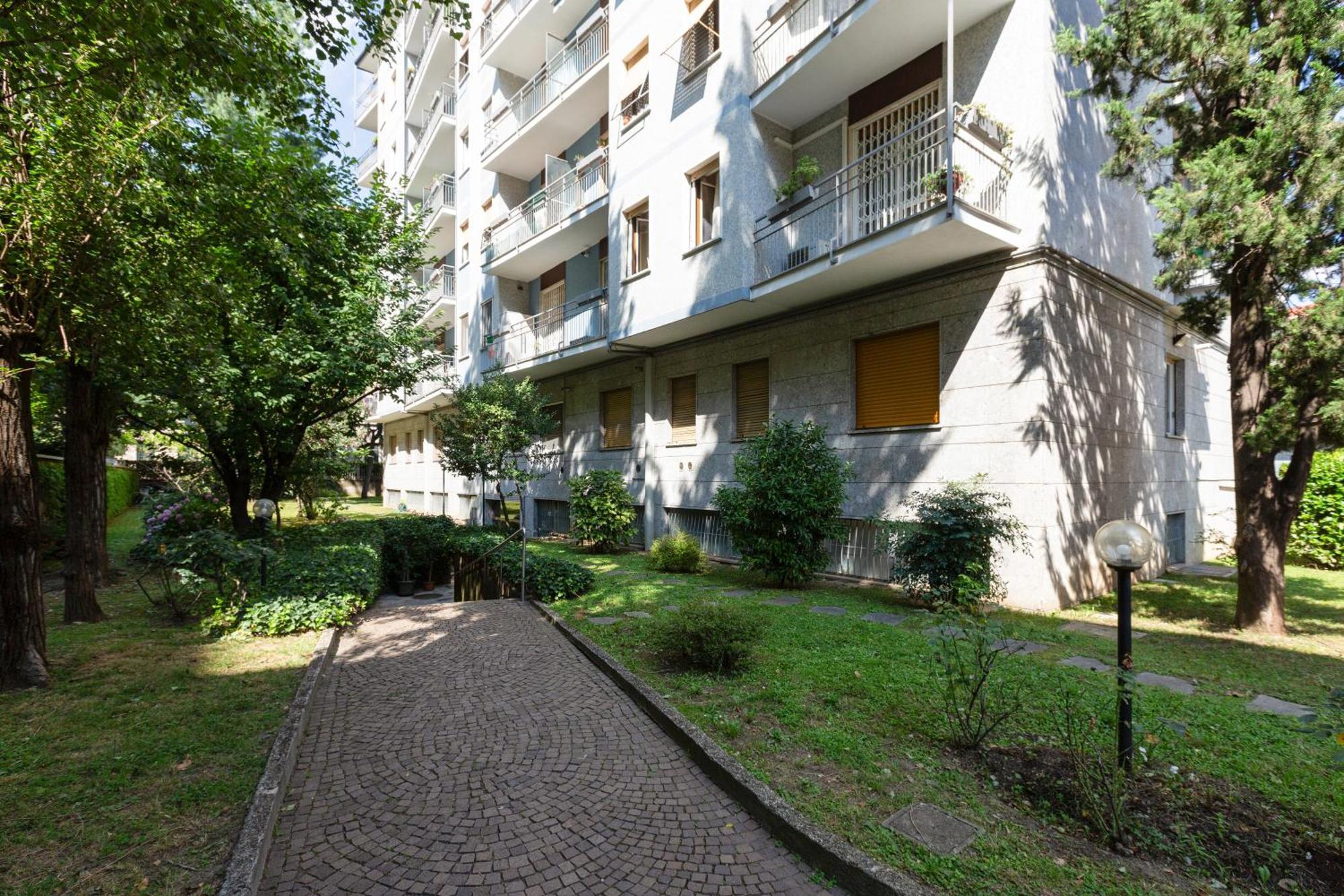 Ca' Granda M5 & Bicocca - Apartment With Parking มิลาน ภายนอก รูปภาพ